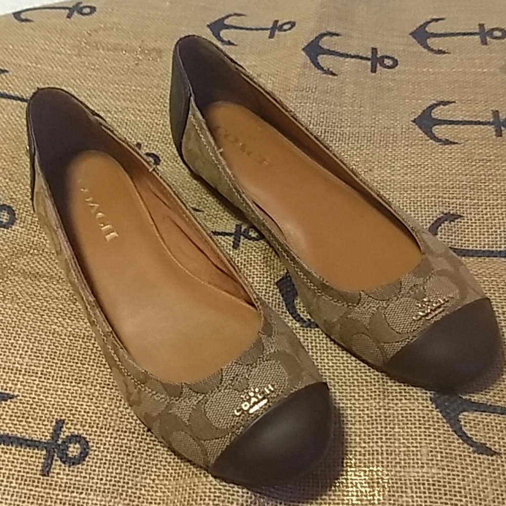 Coach Brown Flats Size 8.5
